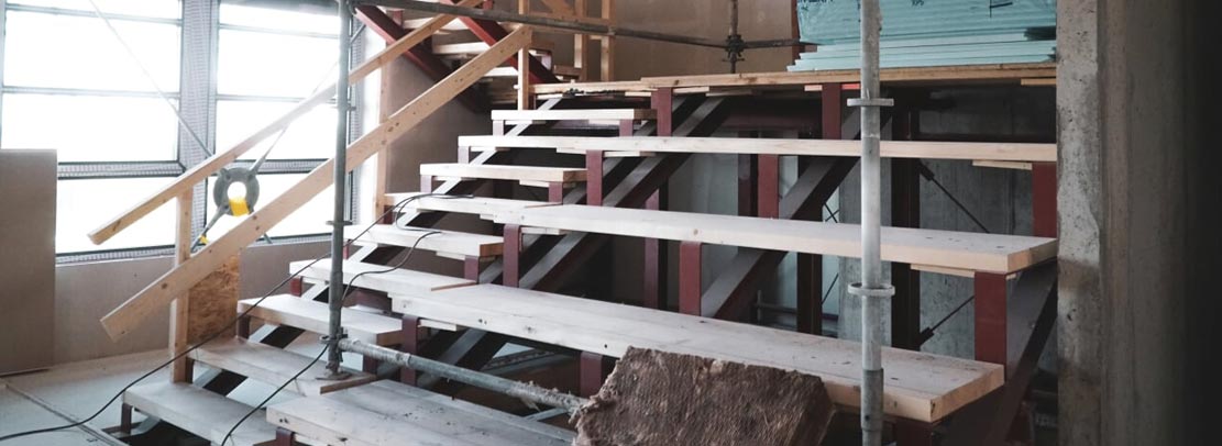 Treppe im modernen Innenausbauart